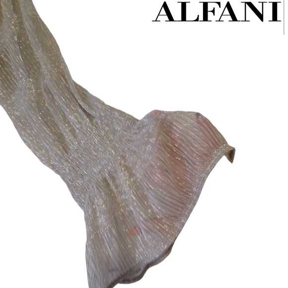 ALFANI party top shiny gold metallic 3/4 bell sleeve Blouse Shirt Size Small - Picture 4 of 7
